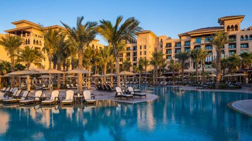 four-seasons-resort-dubai-at-jumeirah-beach-pool